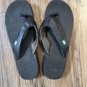 Sanuk Black Textured Footwear yoga mat cushion size 9